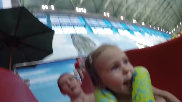 АКВАПАРК Лимпопо в Екатеринбурге Все Горки с GoPro смотреть онлайн