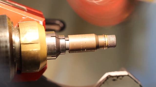 Как создаются ювелирные украшения: нанесение алмазной грани на серьги Конго смотреть онлайн