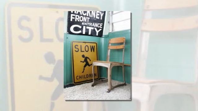 Couple Turn a School Bus into a Tiny House in 10 Days смотреть онлайн