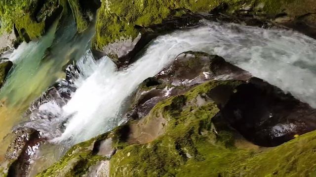 абхазия, бурный перекат реки, красивая природа 2023 смотреть онлайн