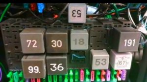 Вот где находится реле и предохранитель Бензонасоса .Фольксваген Гольф 3. Причины неисправности.