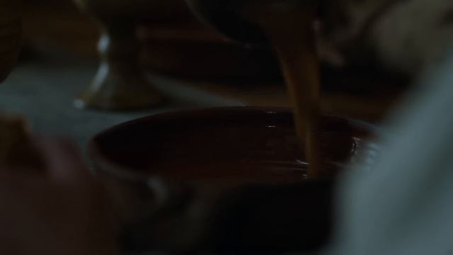 Samwell Tarly works at the Citadel - Poop scene - Game of Thrones S07E01 смотреть онлайн