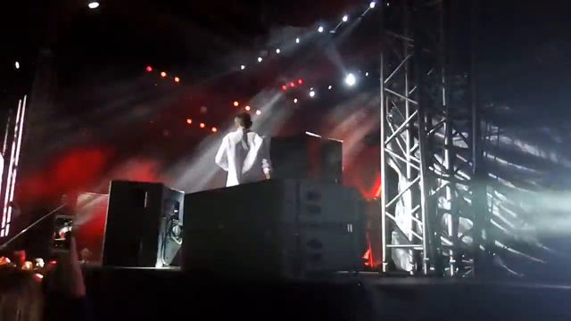 Океан Ельзи - Друг ( Харків 24.08.17) смотреть онлайн