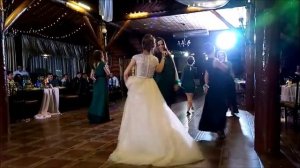 СЮРПРИЗ ЖЕНИХУ! танец невесты с подружками  на свадьбе! Bridesmaids dance!
