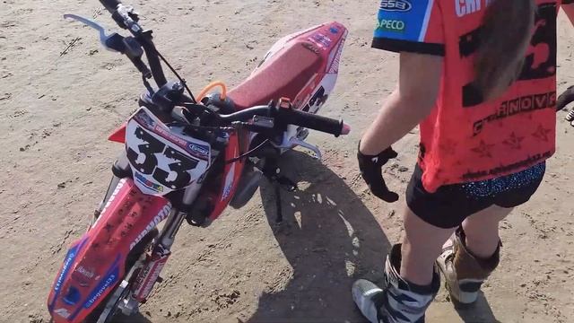 МАРТА ЧЕРНОВА, МОРЕ, APOLLO MINI 50 смотреть онлайн