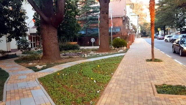 Приехали в Лазаревское / Гостевой дом / Питание / Как погода? смотреть онлайн