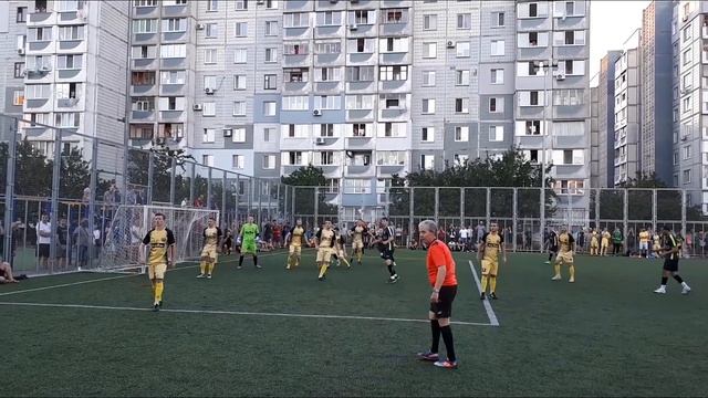 Финальная игра футбольного матча на Кубок мэра Черкасс смотреть онлайн