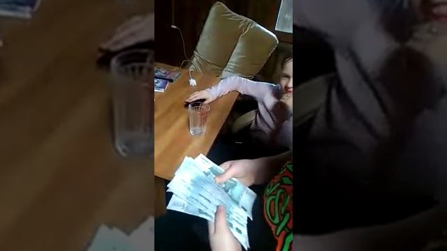 КУДА ТРАТЯТ ДЕНЬГИ НАШИ ДЕТИ И ВНУКИ смотреть онлайн
