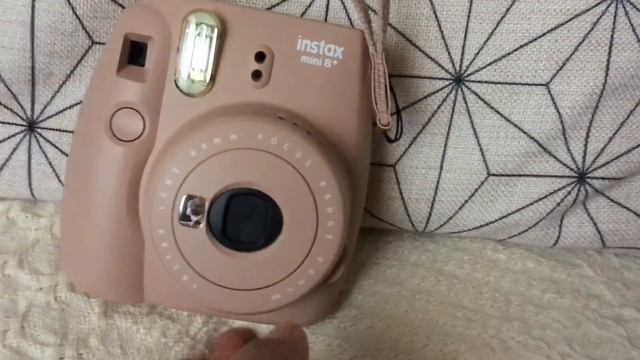 How to Use an Instax Mini Camera смотреть онлайн