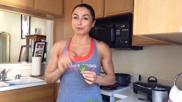 Брокколи - овощ для мышц ?? #мышцы смотреть онлайн