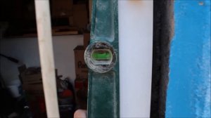 Установка пластиковой двери .