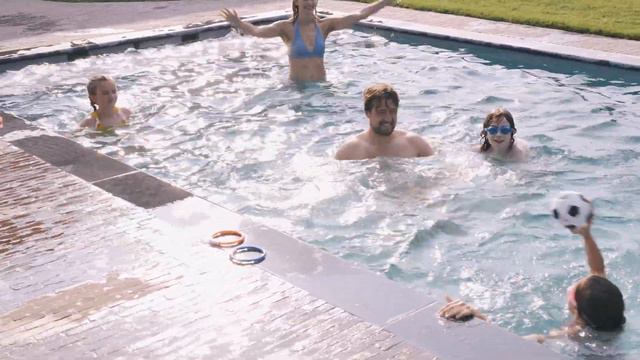 Starline Pool - Een dag in het leven met een Starline zwembad смотреть онлайн