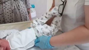 Одежда для ребенка в роддом. Что положить в сумку в роддом, а чего не стоит брать для новорожденног