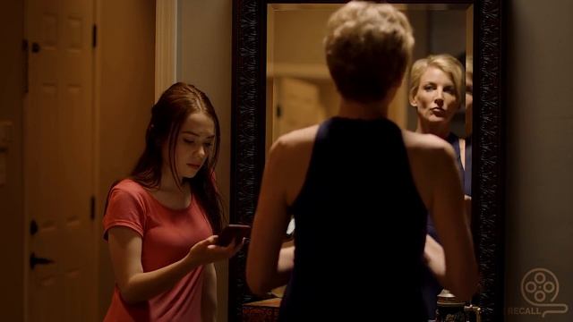 18 Year Old Girl Becomes Obsessed With Her Teacher смотреть онлайн