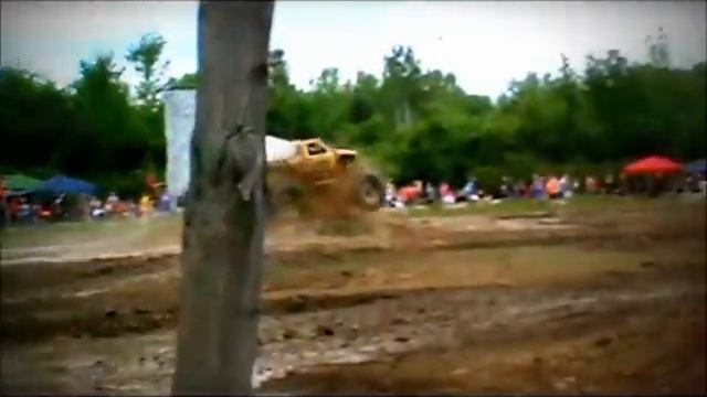 Mega Trucks To Smaller Trucks BarnYard Boggers Mega Mud Bog смотреть онлайн