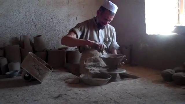 Pottery Maker in Istalif смотреть онлайн