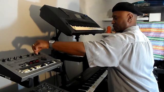 Roland D 20 and alesis смотреть онлайн