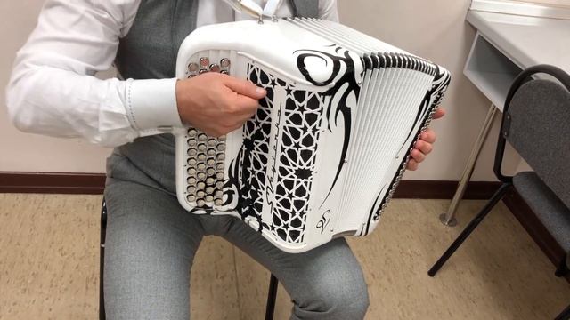 Обзор концертного баяна SVoytenko Accordions. модель Bayan Mix Special. Для заказа: +79252222925 смотреть онлайн