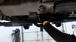 VW Golf 4. Замена рулевой рейки