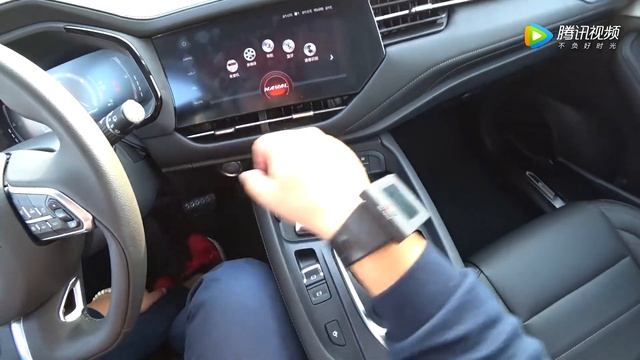 老斯基试驾哈弗F7，从细节上感受到了厂家的诚意 смотреть онлайн