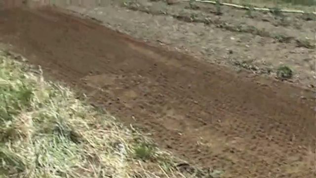 Стоунбурьер на минитракторе KIOTI смотреть онлайн