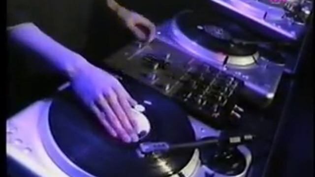 DJ JIF ROCK 2001 VESTAX WORLD FINALS смотреть онлайн