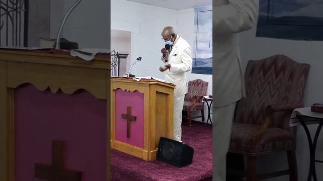 Rev. Douglas C. Robinson. John 3:16-17. The King Is Coming Theological Christian Center(1) смотреть онлайн