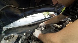 Megane II снятие впускного коллектора и чистка дросселя.