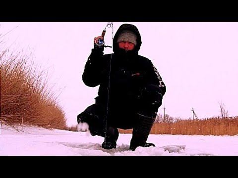 ЭТОТ Балансир СПАС РЫБАЛКУ! ЩУКИ И ОКУНИ НЕ ПРОПУСКАЛИ ЕГО! ЗИМНЯЯ РЫБАЛКА НА БАЛАНСИР 2022! смотреть онлайн