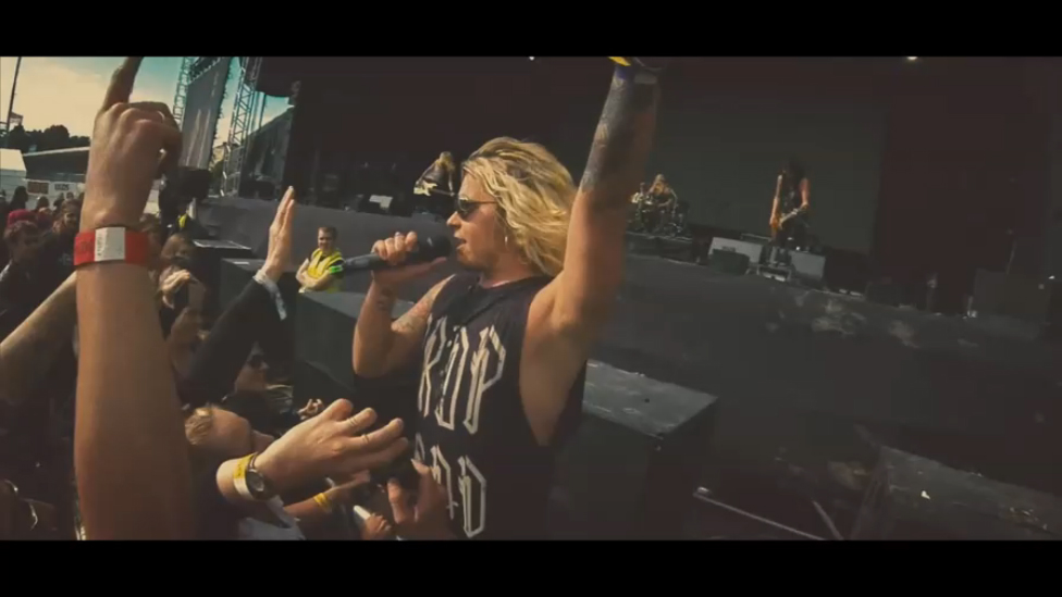 Santa Cruz - Let Them Burn смотреть онлайн