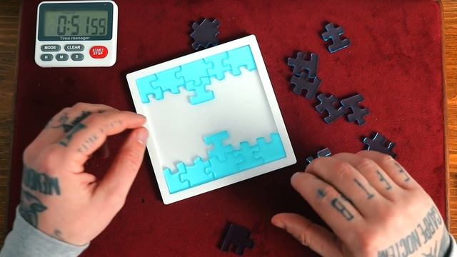 Solving The HARDEST JIGSAW PUZZLE!! - LEVEL 10! смотреть онлайн