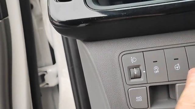Hyundai staria Lounge inspiration максимальная комплектация белая полный привод в наличии в Москве смотреть онлайн