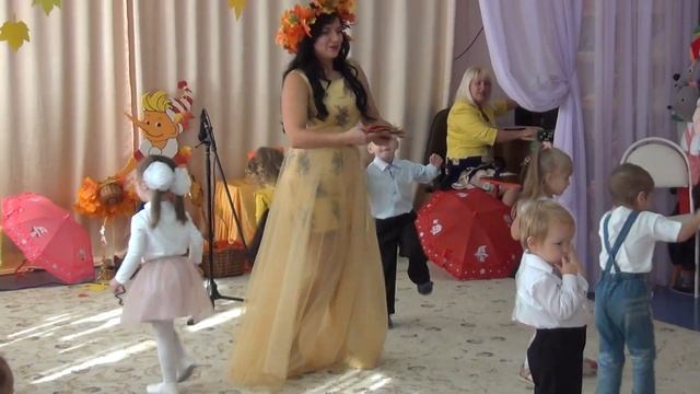 Совместный осенний праздник в детском саду смотреть онлайн