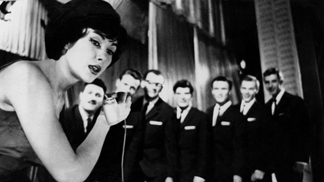 Эдита Пьеха - Каштаны смотреть онлайн