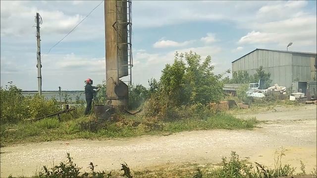 Как уронить водонапорную башню?! смотреть онлайн