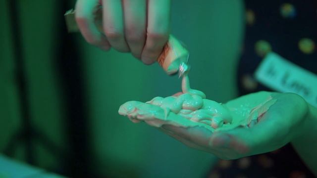 5$ CHALLENGE: COVER ALL FACE WITH FADE CREAM