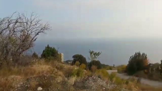 Земельный участок площадью 28 соток в Ялте, п Форос смотреть онлайн