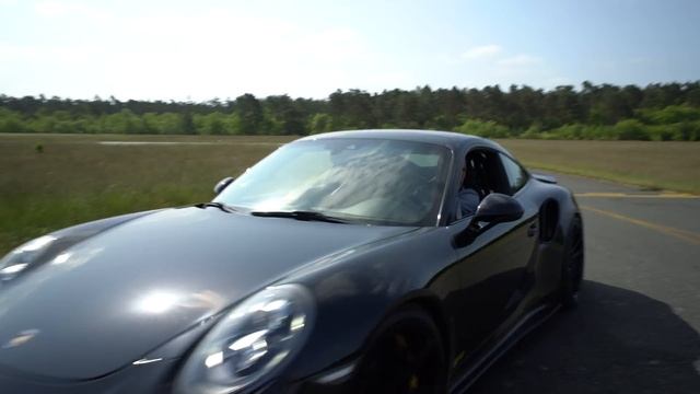 So fühlen sich 1400 PS an! | Flugplatz-Test mit 9FF 991 Turbo S | 9FF Unzensiert #6 смотреть онлайн