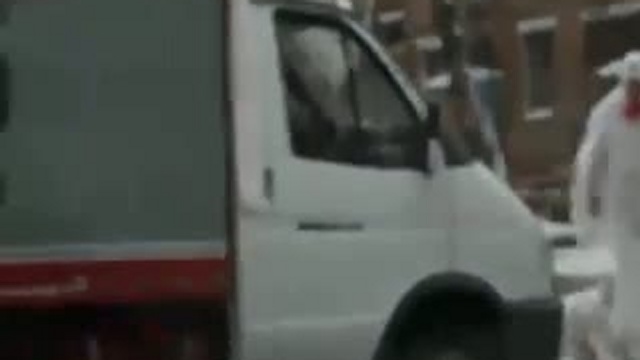 Новогодняя драка с грузчиками / www.kengarags.ru смотреть онлайн