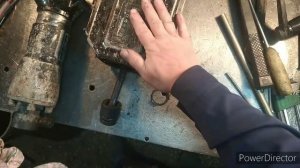 электро- молоток ,,ДНІПРО М».          двигатель работает ,а удара нет