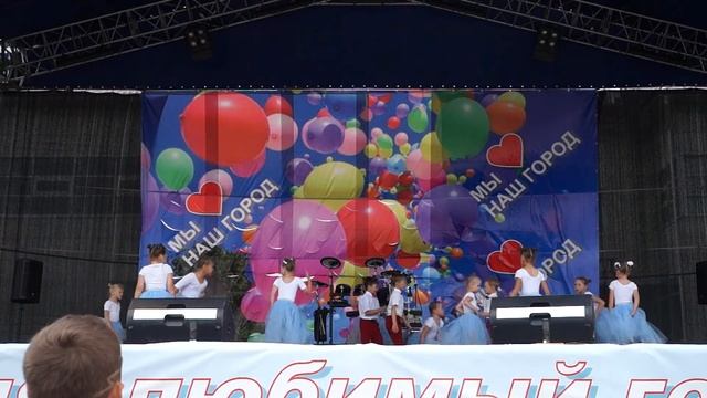 Дорогою добра, DANCE CITY смотреть онлайн
