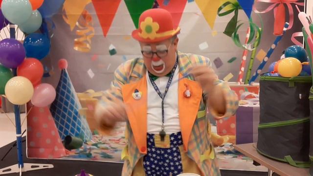 Цирк уехал а клоуны остались. Музыкальный видео клип. смотреть онлайн