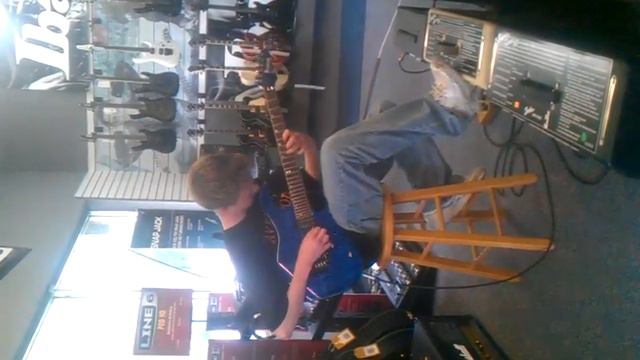 Random at the Rock Shop (RG Premium) смотреть онлайн