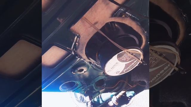 Установка колонки Pioneer 1000 W смотреть онлайн
