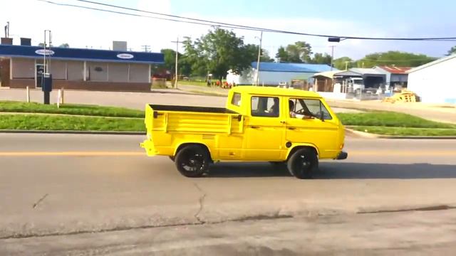 Electric Volkswagen T4 Burnout смотреть онлайн