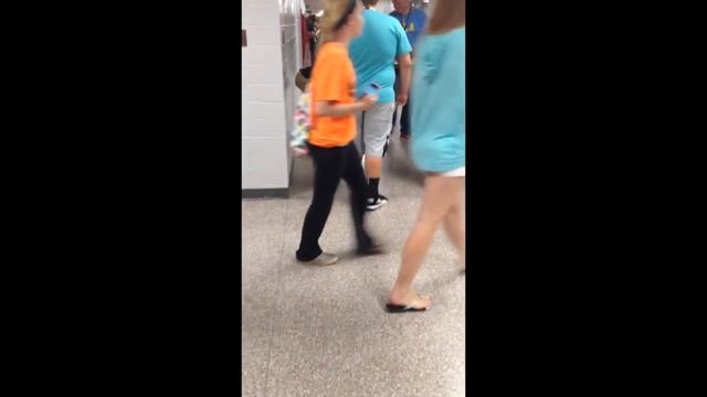 How kids react when you drop your books in hall way - North Scott смотреть онлайн