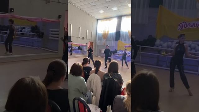 Итоговое мероприятие в клубе спортивного танца «Эдельвейс» является традиционным. смотреть онлайн