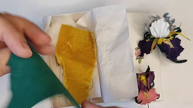 Набор для создания ирисов. Цветы из кожи.