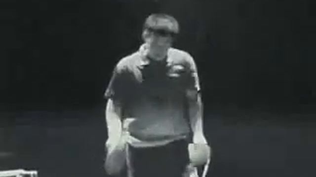 Брюс Ли мастер пинг понга Попробуйте повторить! (Bruce Lee plays ping pong) смотреть онлайн