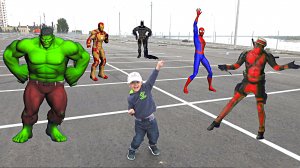 Танцы с супергероями - Халк, Бэтмен, Человек Паук, Железный Человек, Дедпул - Флешмоб